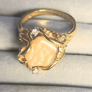 18K Gold Baroque Gold Ring with Pearl Accent – Size 9.5
